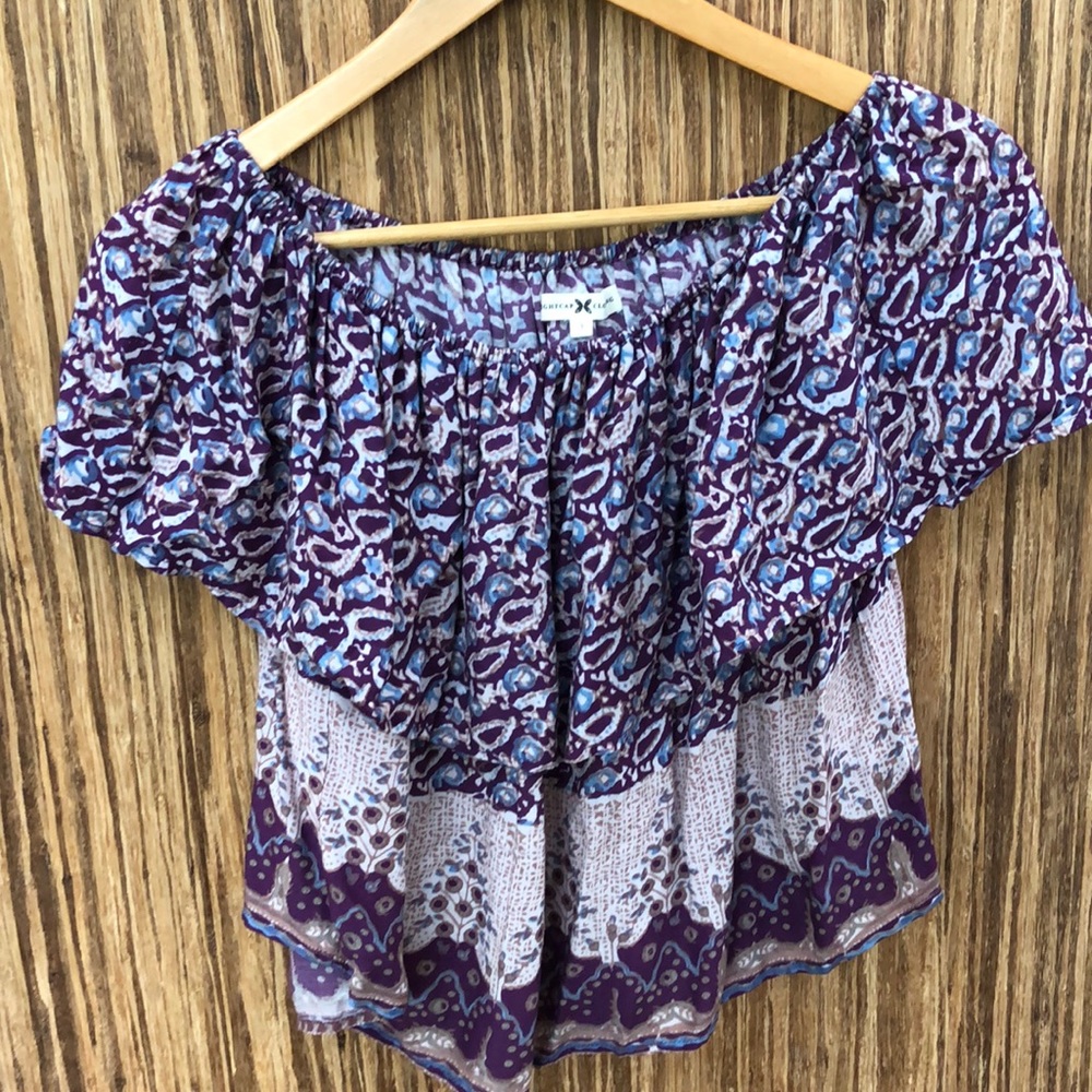 Beautiful nightcap off the shoulder blouse